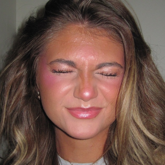 Meet your Posher, Kadencepaige - Picture 1 of 1